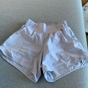 Cute hotty hot lulu shorts!